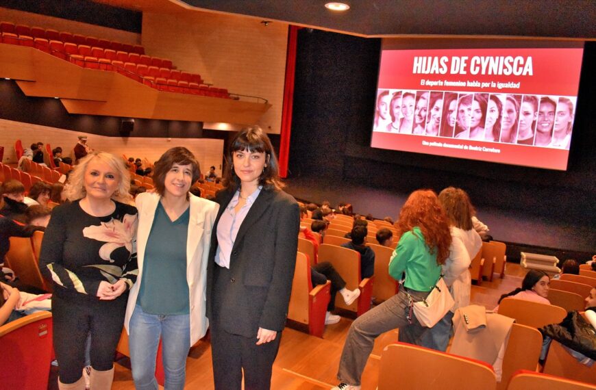 Hijas de Cynisca: Película Ilumina a 300 Estudiantes sobre la Desigualdad de Género en el Deporte