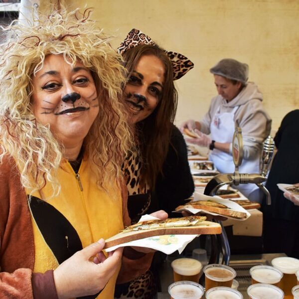 Puertollano da la bienvenida a la Cuaresma con tradicional entierro de la sardina acompañado de festiva sardinada y refrescante limonada