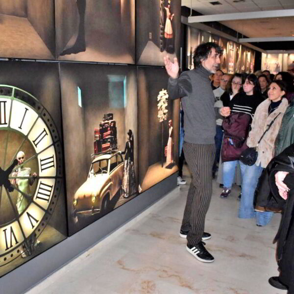 ¡No te la pierdas! Cierre inminente de la aclamada muestra fotográfica de Eugenio Recuenco
