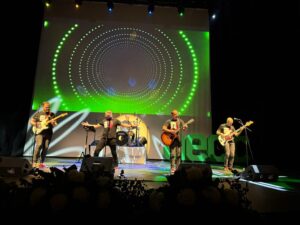 Una velada de Alegría y Solidaridad: La IV Gala Benéfica de Música y Humor Reúne a Más de 600 Asistentes en Apoyo a la Lucha Contra el Cáncer