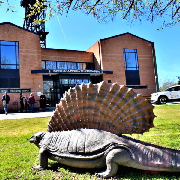 Explora la Prehistoria: Una Visita a la Galería Fotográfica del Recién Inaugurado ‘Jurassic Park’ en el Museo de la Minería