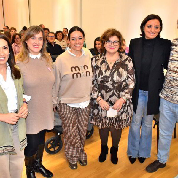 María Gracia Gil: Pilar Fundamental en la Promoción del Bienestar de Usuarios de Asistencia Domiciliaria