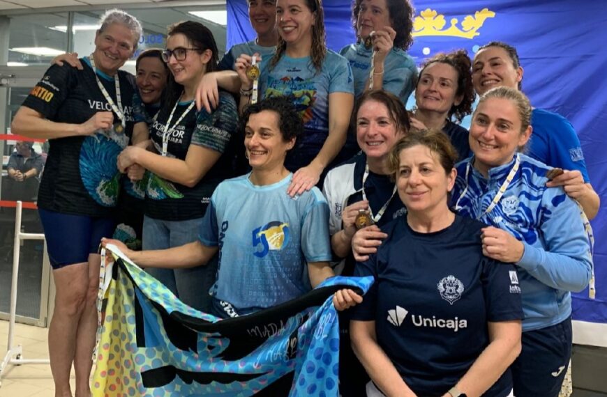 Triunfo Acuático en Puertollano: Los Nadadores Máster Cosechan 26 Medallas en el Regional de Invierno