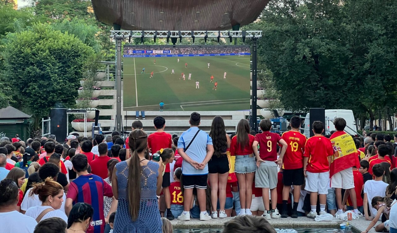 Puertollano se Prepara para el Gran Partido: Pantalla Gigante en el Paseo de San Gregorio para Ver a España Contra Portugal