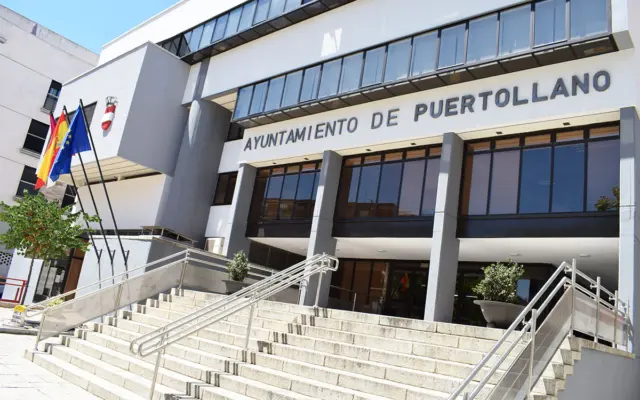 Fachada del Ayuntamiento de Puertollano