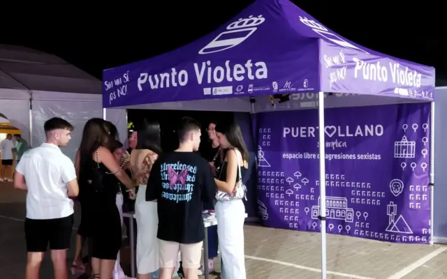 Caseta del Punto Violeta en el recinto ferial de Puertollano
