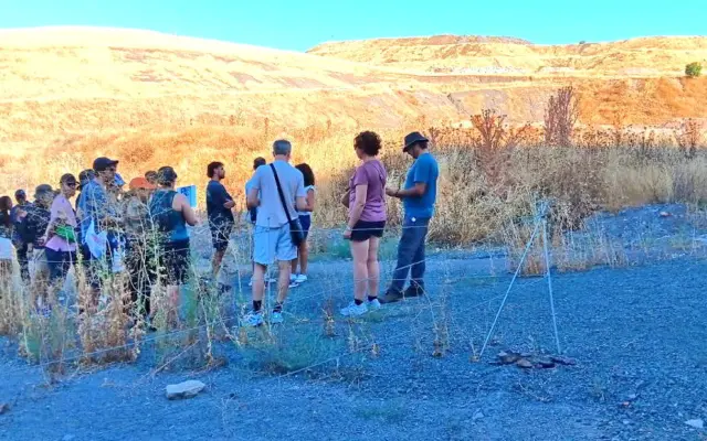 Grupo de visitantes durante una visita guiada al Museo de la Minería de Puertollano