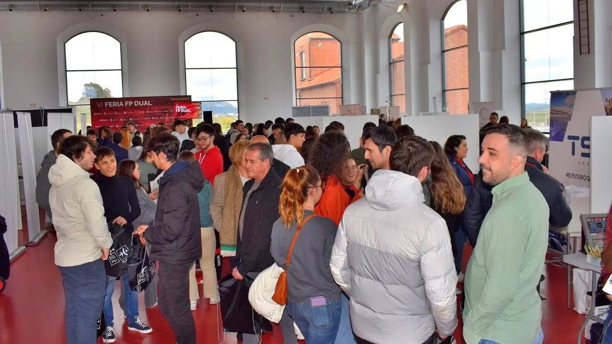 Cartel de la Feria de Formación Profesional Dual de Puertollano