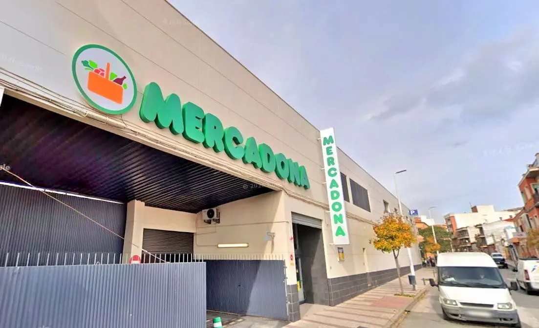 Local comercial de la calle Asdrúbal en Puertollano donde abrirá un nuevo supermercado