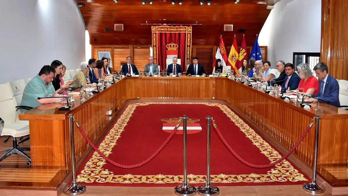 Salón de plenos del Ayuntamiento de Puertollano durante una sesión plenaria
