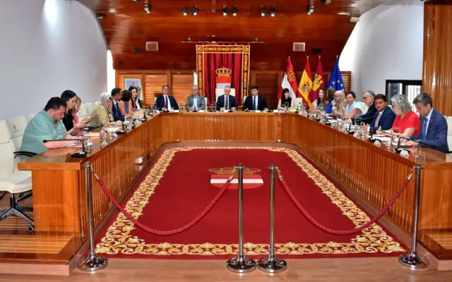 Salón de plenos del Ayuntamiento de Puertollano durante una sesión plenaria
