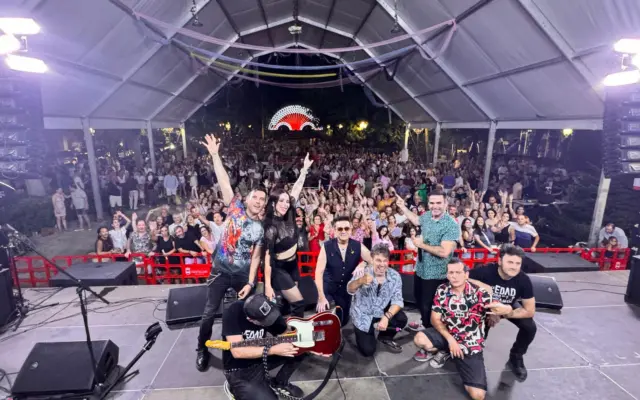 Concierto La Edad de Oro del Pop Español en la carpa del Paseo de San Gregorio