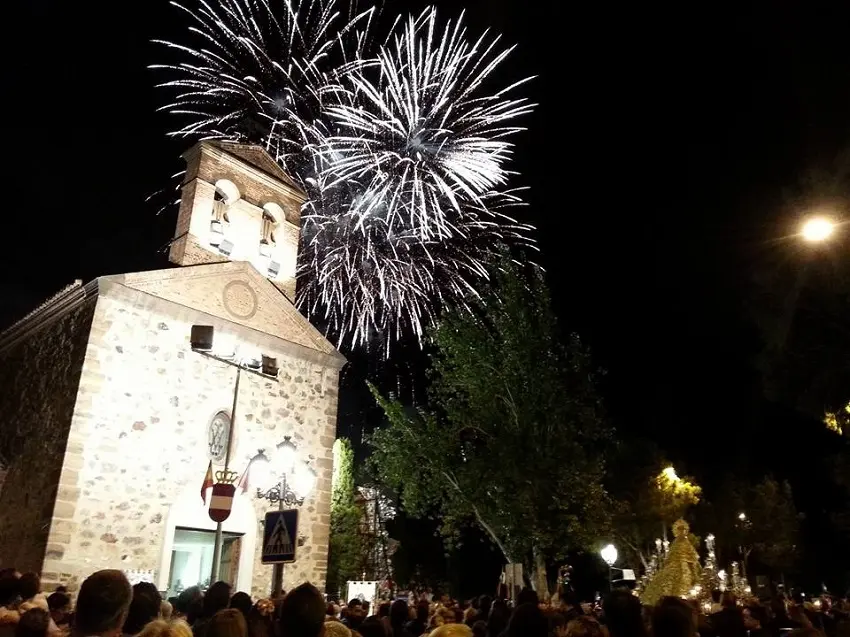 Fuegos artificiales por la festividad de la Virgen de Gracia en Puertollano