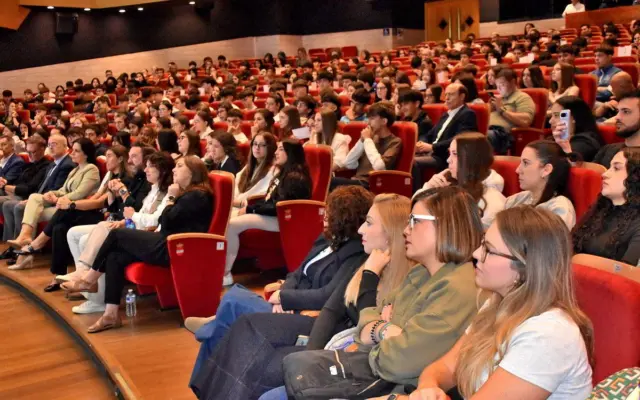 Cartel del II Congreso Educando en Valores de Puertollano