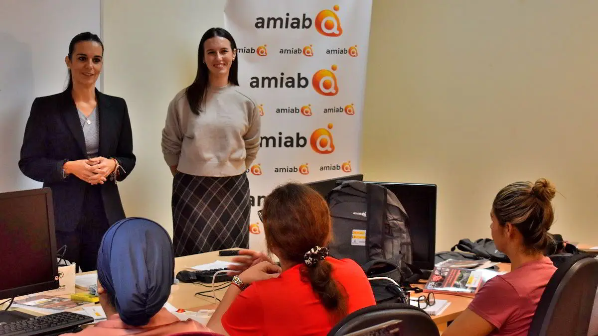 Alumnado del curso de Amiab de actividades auxiliares en viveros y jardinería en Puertollano