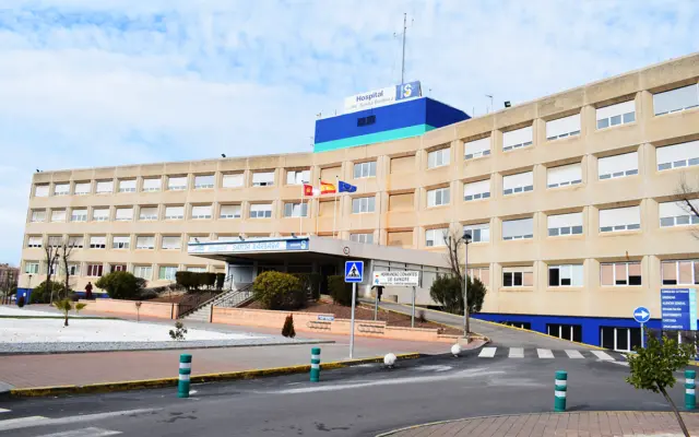 Fachada de un centro sanitario de Castilla-La Mancha
