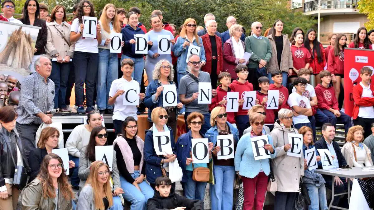 Lectura del manifiesto del Día Internacional para la Erradicación de la Pobreza en Puertollano