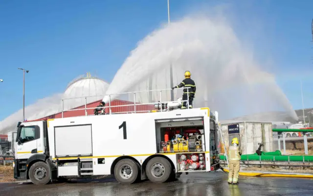 Efectivos de emergencia durante un simulacro del Plan de Emergencia Exterior